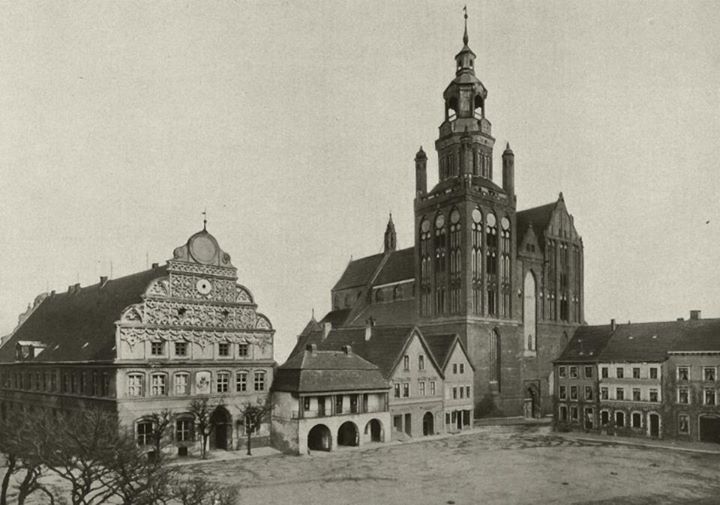 Markt mit Marienkirche