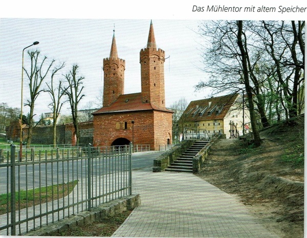 Mühlentor mit Speicher