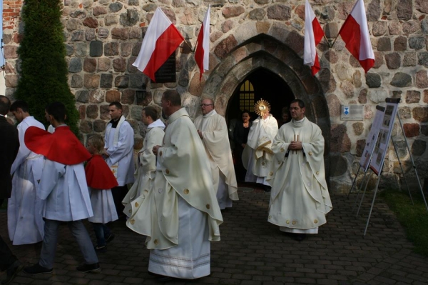 Kirche in Zartzig 10 Jahre